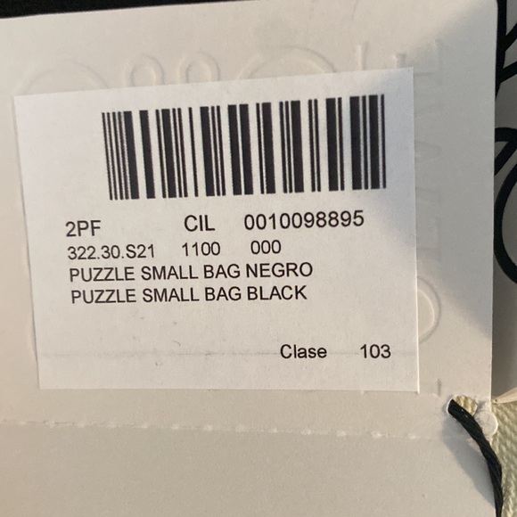 ✨SOLD✨ 100% AUTHENTIC LOEWE SMALL PUZZLE BAG - Picture 7 of 8